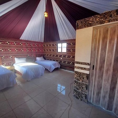 Falling Stars Camp Wadi Rum Esterno foto
