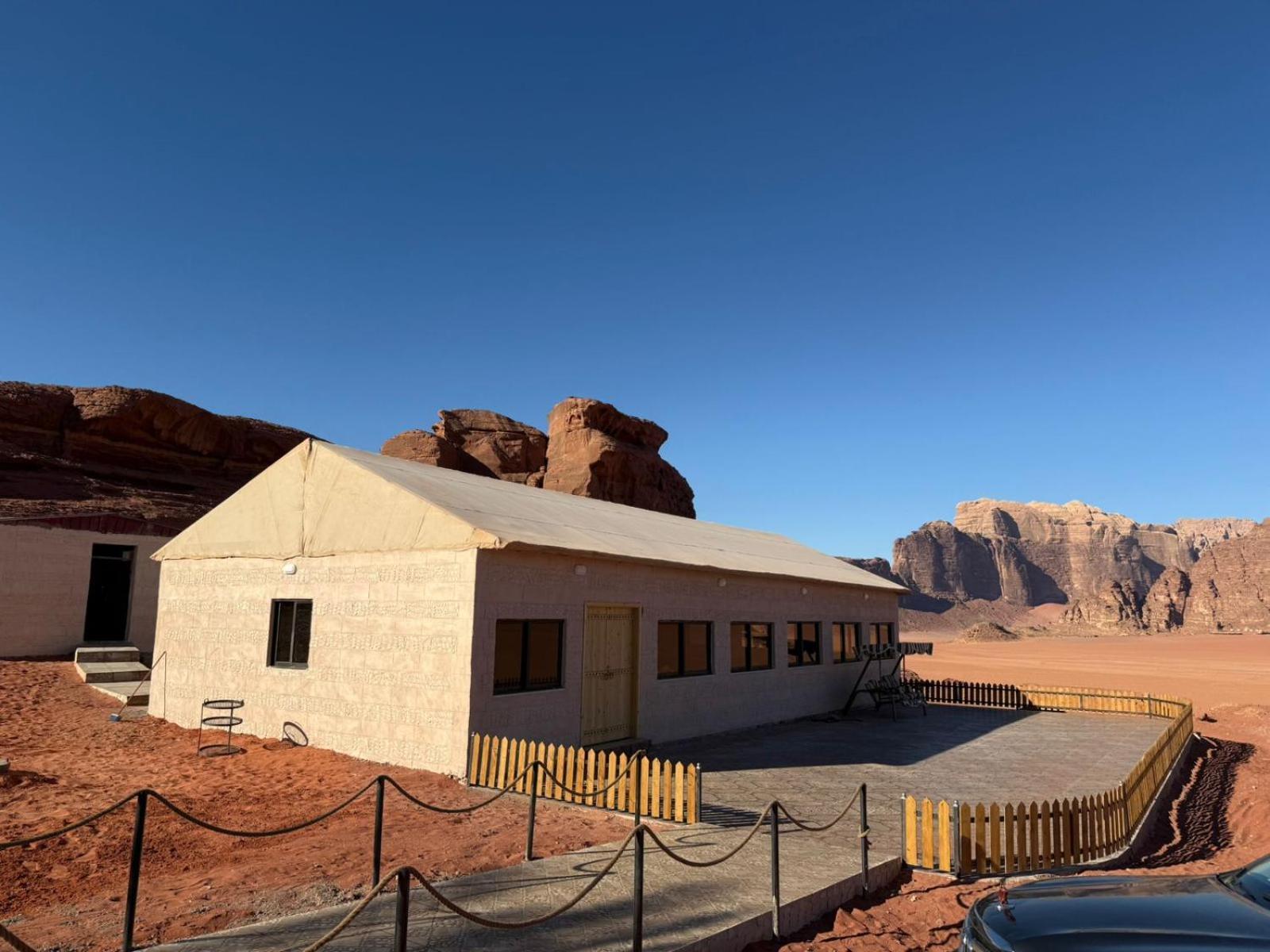 Falling Stars Camp Wadi Rum Esterno foto