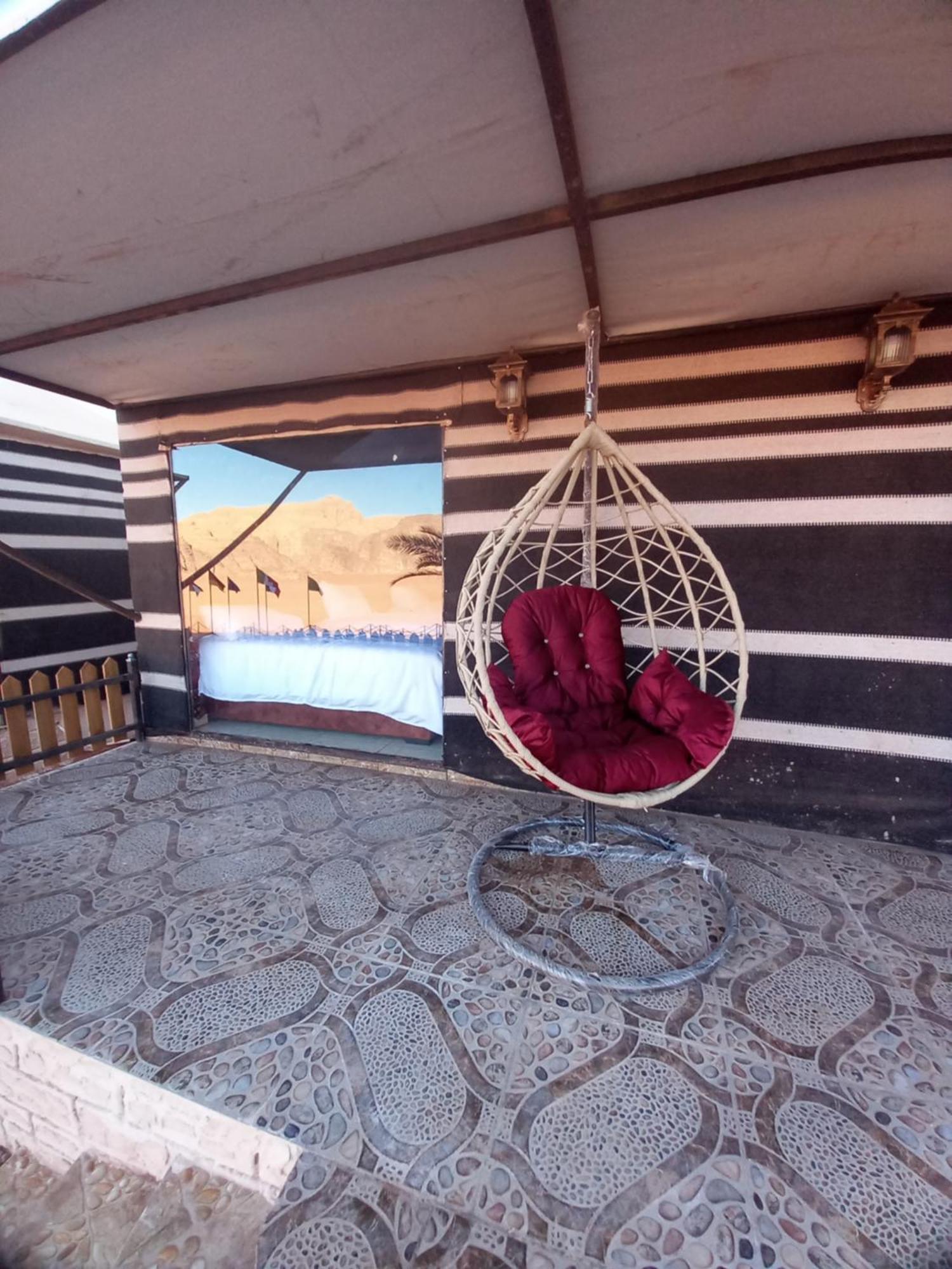 Falling Stars Camp Wadi Rum Esterno foto