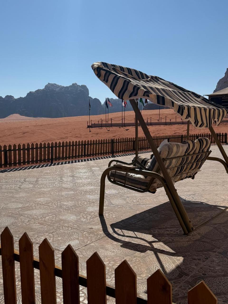 Falling Stars Camp Wadi Rum Esterno foto