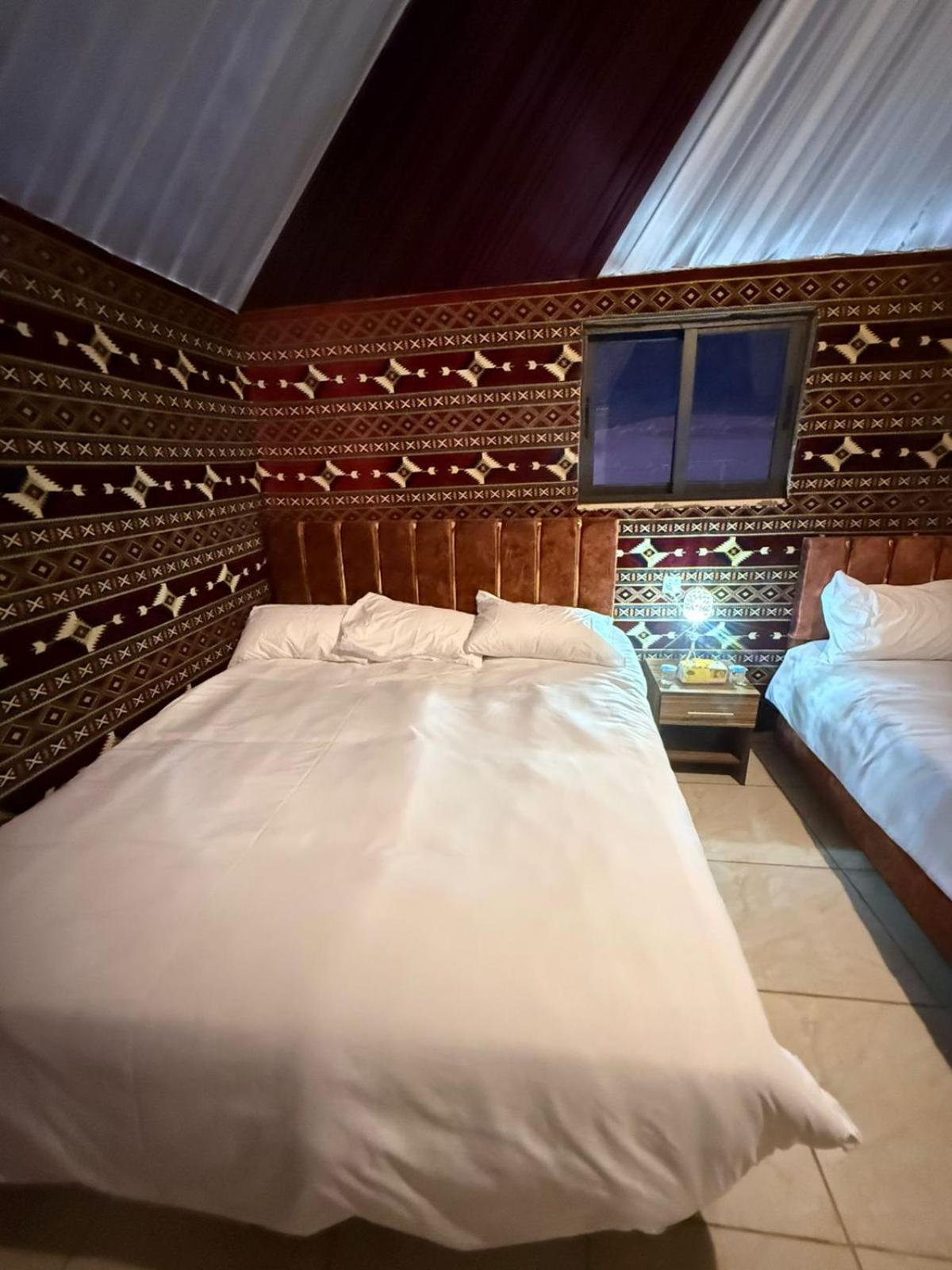 Falling Stars Camp Wadi Rum Esterno foto